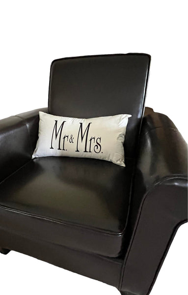 Pillow/Mr & Mrs